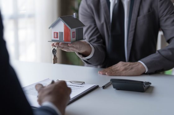 Real Estate Attorneys: What Clients Should Know in 2025